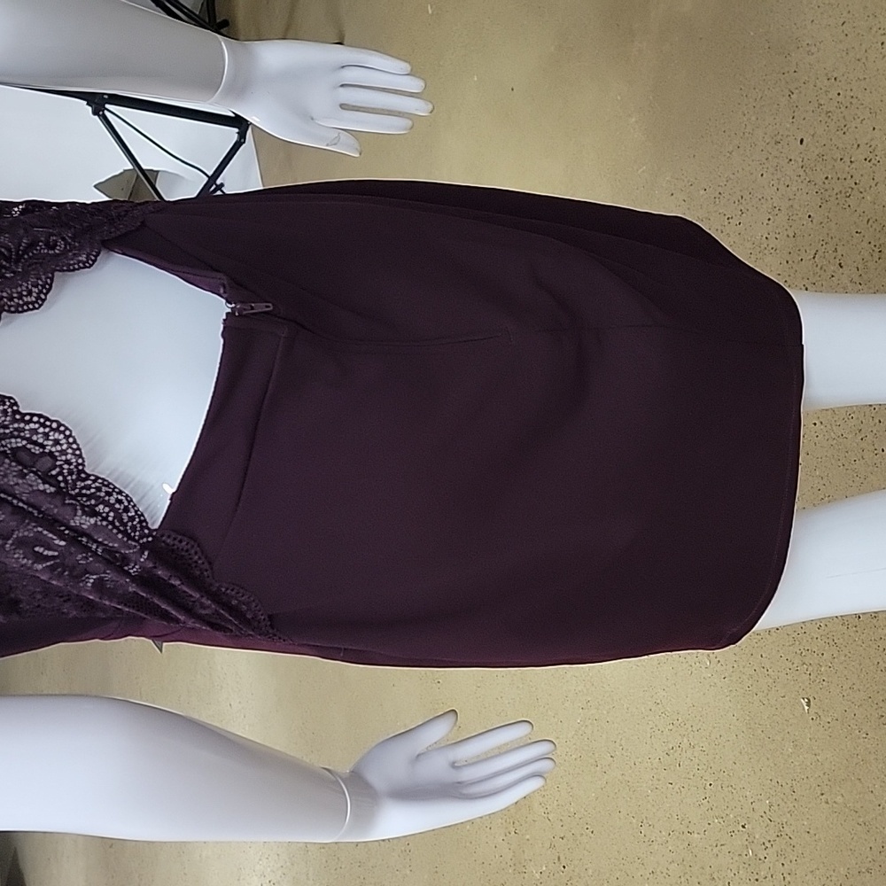 City triangles Lace Back Plum bodycon mini dress Size 13 - Picture 4 of 11